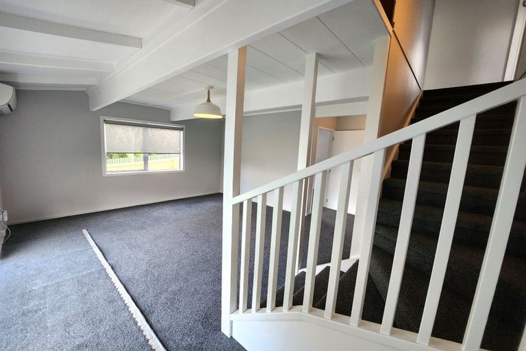 Photo of property in 7a Litchfield Place, Clarks Beach, 2122