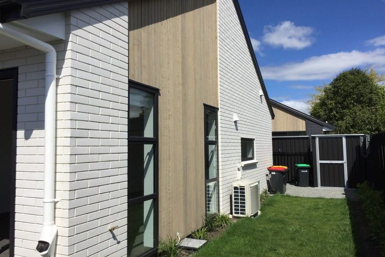 Photo of property in 8/59 Waimairi Road, Upper Riccarton, Christchurch, 8041