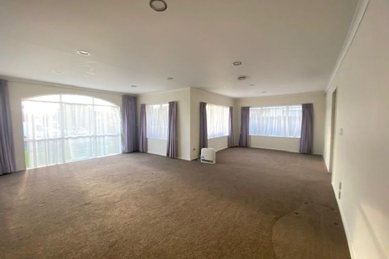 Photo of property in 10 Castlemaine Close, Dannemora, Auckland, 2016