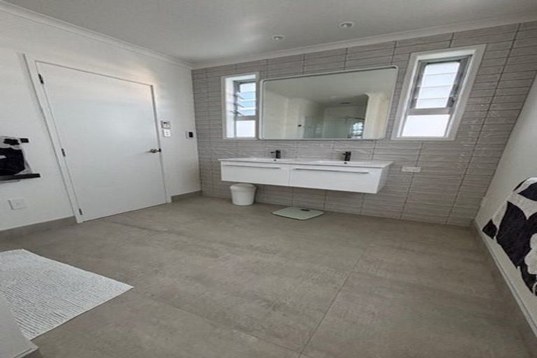 Photo of property in 242 Papamoa Beach Road, Papamoa Beach, Papamoa, 3118