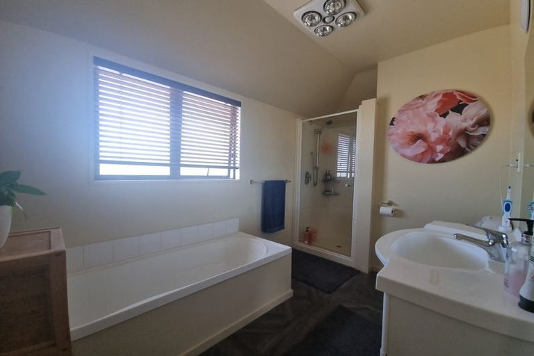 Photo of property in 1/102 Roberta Drive, Somerfield, Christchurch, 8024