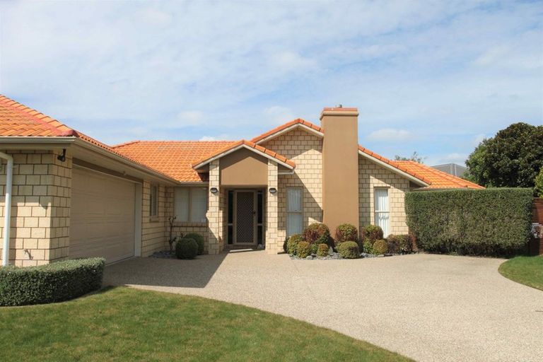 Photo of property in 14 Merlot Place, Rototuna, Hamilton, 3210
