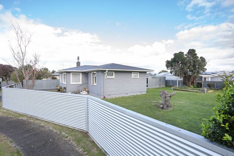Photo of property in 9 Oriana Place, Highbury, Palmerston North, 4412