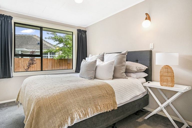 Photo of property in 25 Flay Crescent, Burnside, Christchurch, 8053