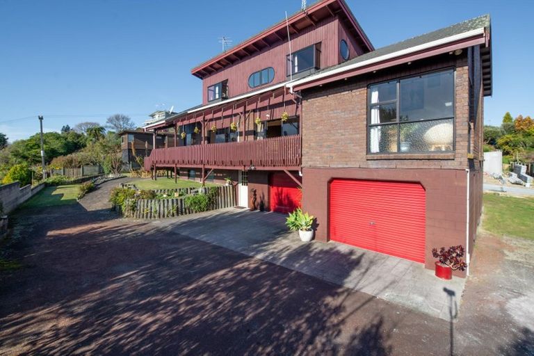 Photo of property in 5 Aries Place, Kawaha Point, Rotorua, 3010
