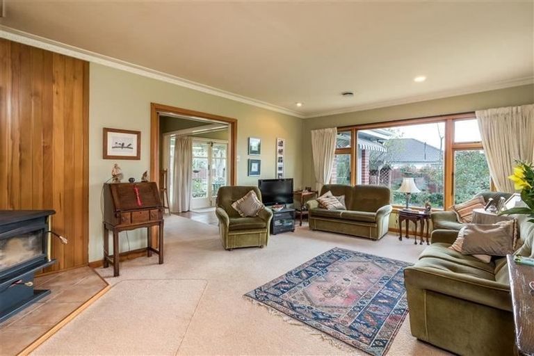 Photo of property in 161 Ilam Road, Ilam, Christchurch, 8041