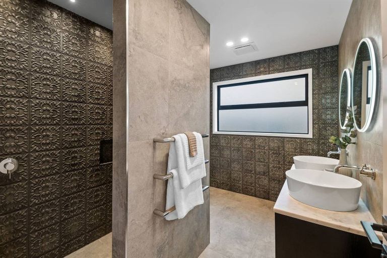 Photo of property in 6 Clifford Avenue, Merivale, Christchurch, 8014