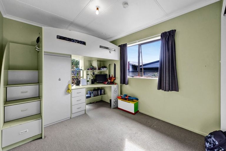 Photo of property in 22 Fantham Street, Hawera, 4610