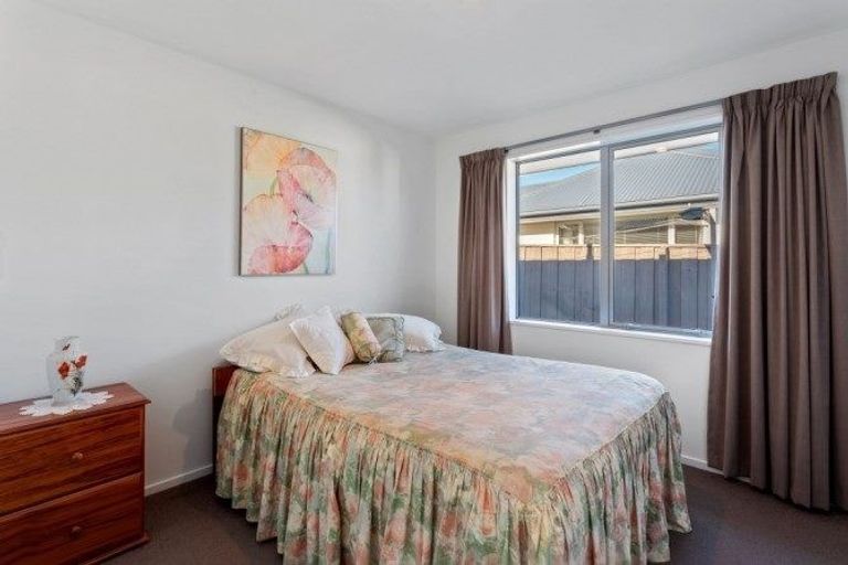 Photo of property in 6 Kessen Street, Pegasus, 7612