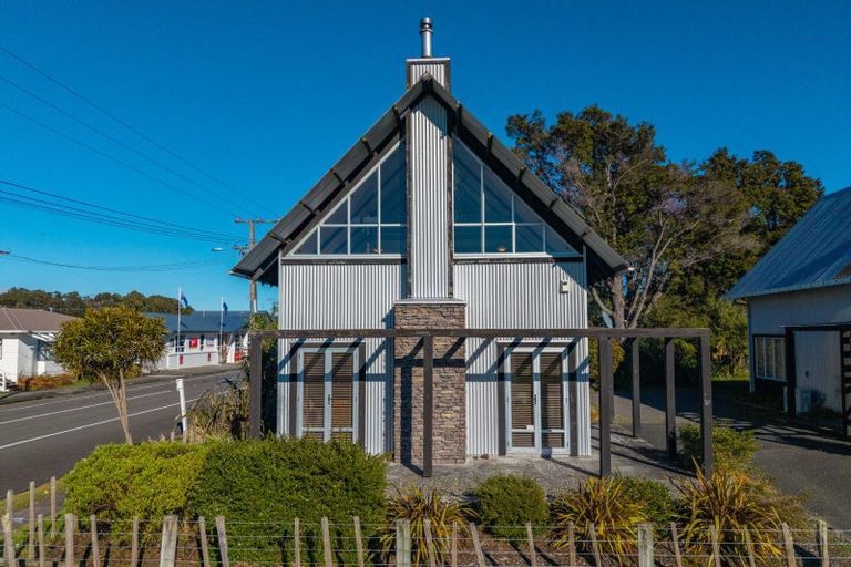 Photo of property in 16b Tay Street, Ohakune, 4625