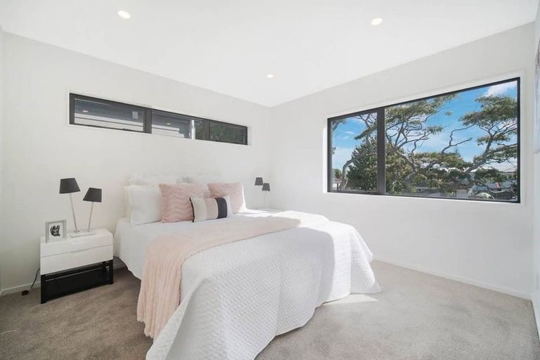 Photo of property in 3/32 Sunlands Drive, Manurewa, Auckland, 2102