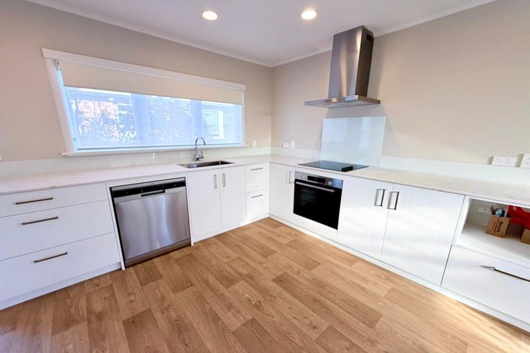 Photo of property in 443 East Coast Road, Mairangi Bay, Auckland, 0630