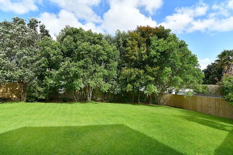 Photo of property in 34 Savoy Road, Orewa, 0931