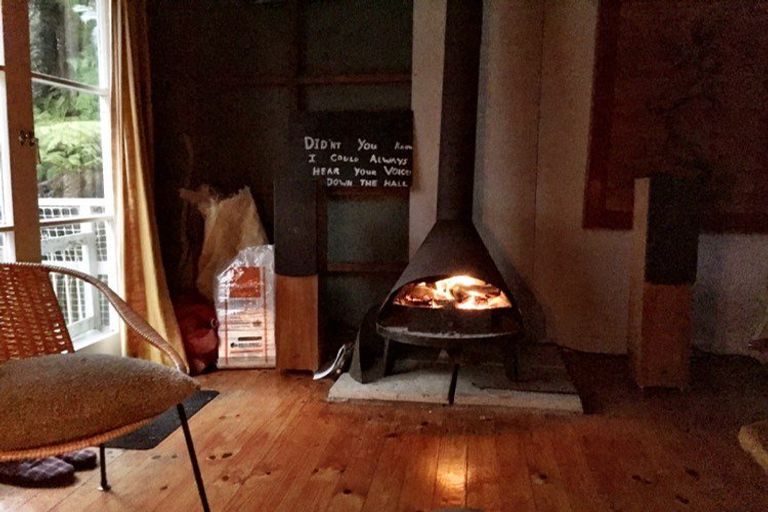 Photo of property in 103 Lone Kauri Road, Karekare, Auckland, 0772