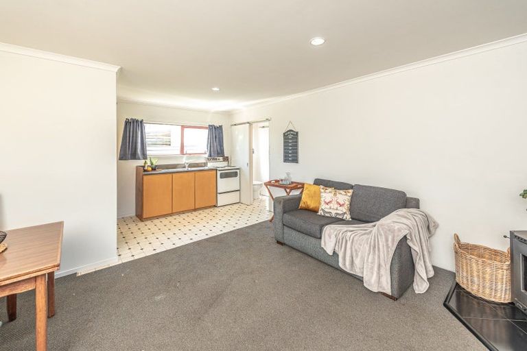 Photo of property in 16 Waitai Street, Castlecliff, Whanganui, 4501