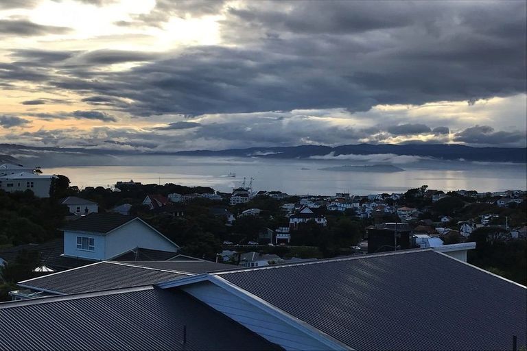 Photo of property in 65 Moana Road, Kelburn, Wellington, 6012