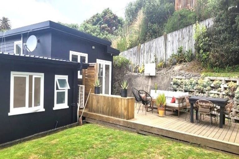 Photo of property in 6 View Road, Titahi Bay, Porirua, 5022