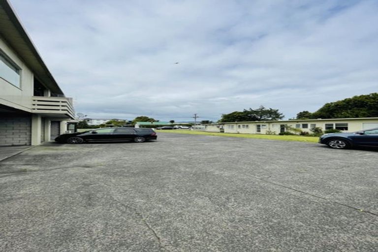 Photo of property in 7/5 Keeling Road, Henderson, Auckland, 0612