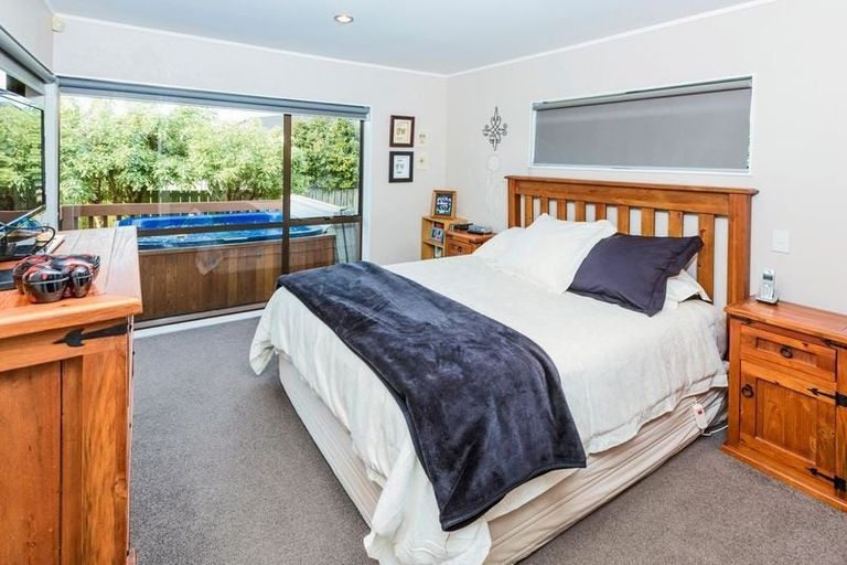 Photo of property in 8 Edendale Road, Somerville, Auckland, 2014