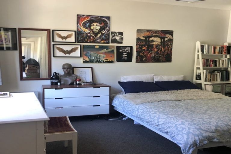 Photo of property in 66 Holloway Road, Aro Valley, Wellington, 6021