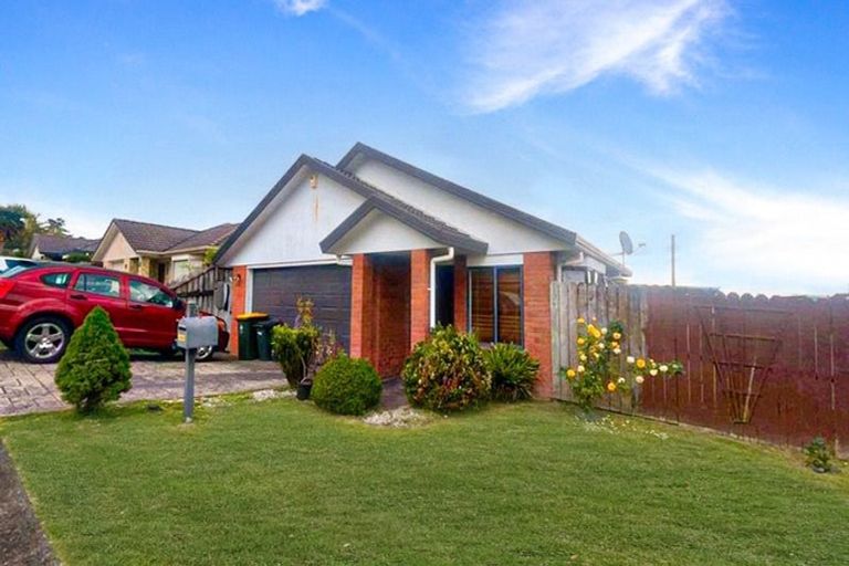 Photo of property in 7 Genesis Place, Flat Bush, Auckland, 2019