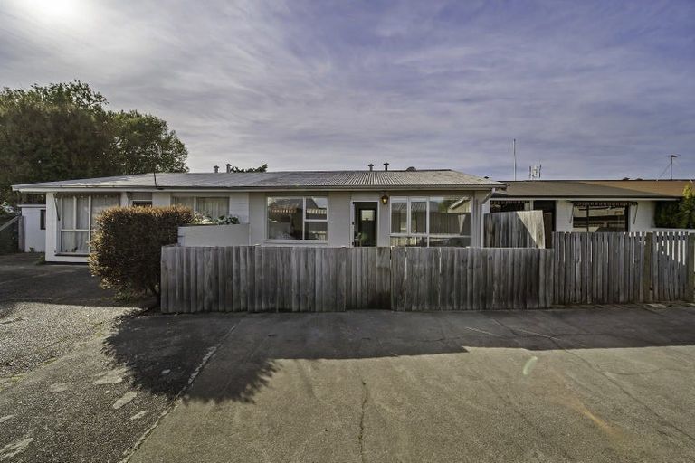 Photo of property in 3/53 Grenville Street, Waltham, Christchurch, 8011