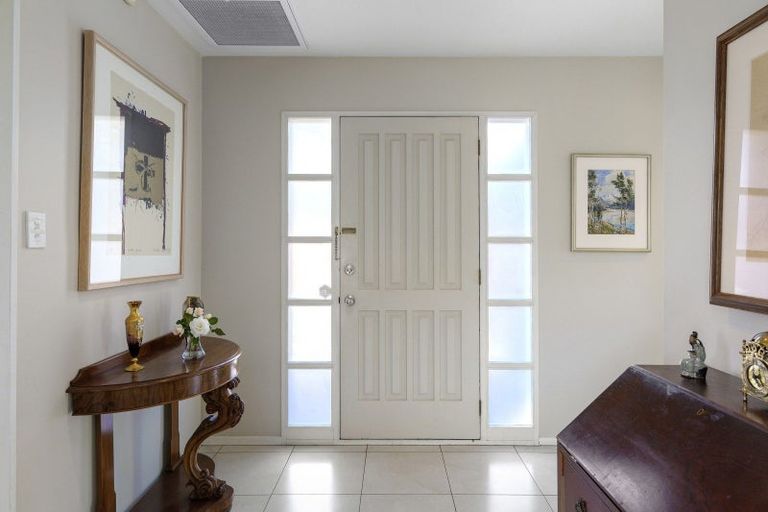 Photo of property in 1 Kelson Lane, Ilam, Christchurch, 8041