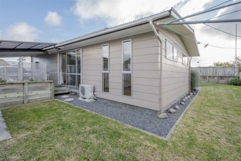 Photo of property in 6a Manuka Street, Otaki Beach, Otaki, 5512