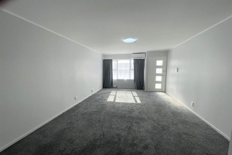 Photo of property in 2/58 Henwood Road, Mangere East, Auckland, 2024