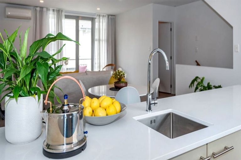 Photo of property in 5/44 Packe Street, Edgeware, Christchurch, 8013