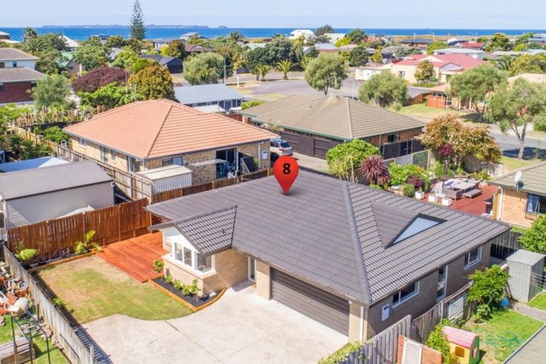 Photo of property in 8 Athena Grove, Papamoa Beach, Papamoa, 3118