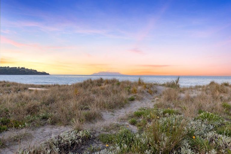 Photo of property in 19a Ruby Cove, Omaha, 0986