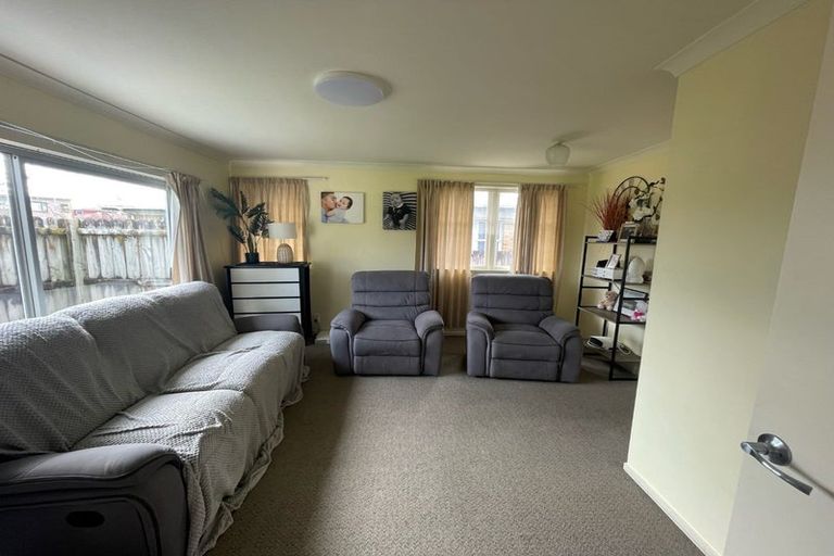 Photo of property in 12 Martin Road, Manurewa, Auckland, 2102