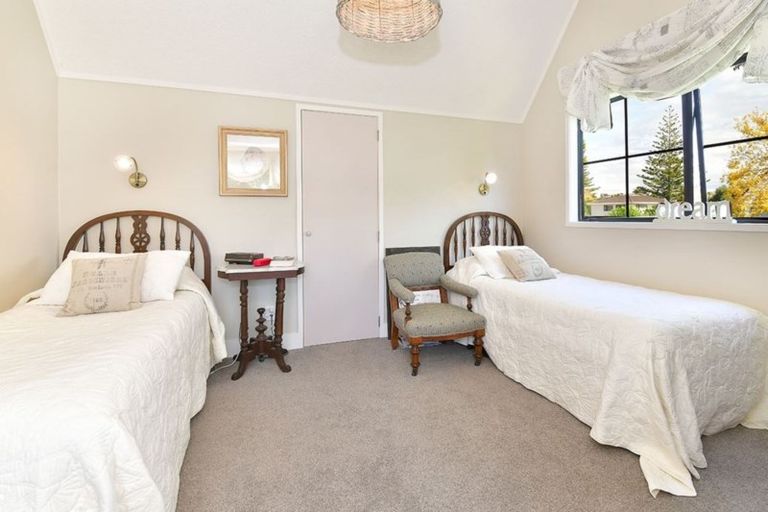 Photo of property in 14a Motuora Road, Manly, Whangaparaoa, 0930