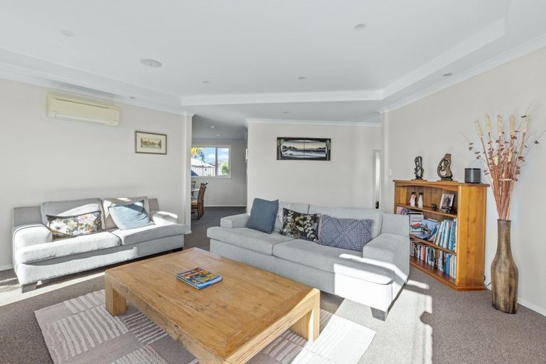 Photo of property in 54 Orotu Drive, Poraiti, Napier, 4112