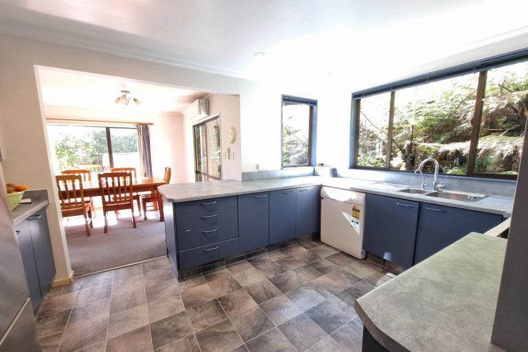 Photo of property in 30 Stanton Crescent, Karoro, Greymouth, 7805