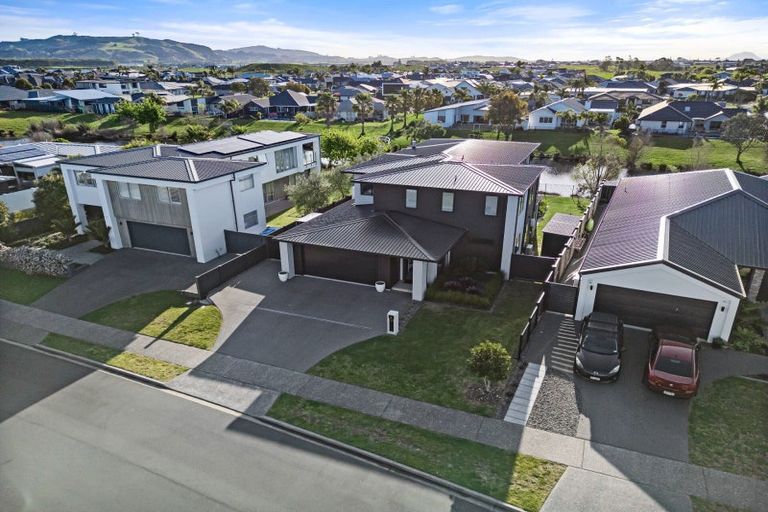 Photo of property in 23 Forstera Way, Papamoa Beach, Papamoa, 3118