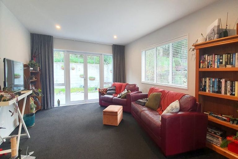 Photo of property in 57 Jacksons Road, Lyttelton, 8082