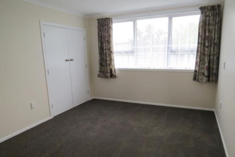 Photo of property in 10 Blenheim Place, Vogeltown, New Plymouth, 4310