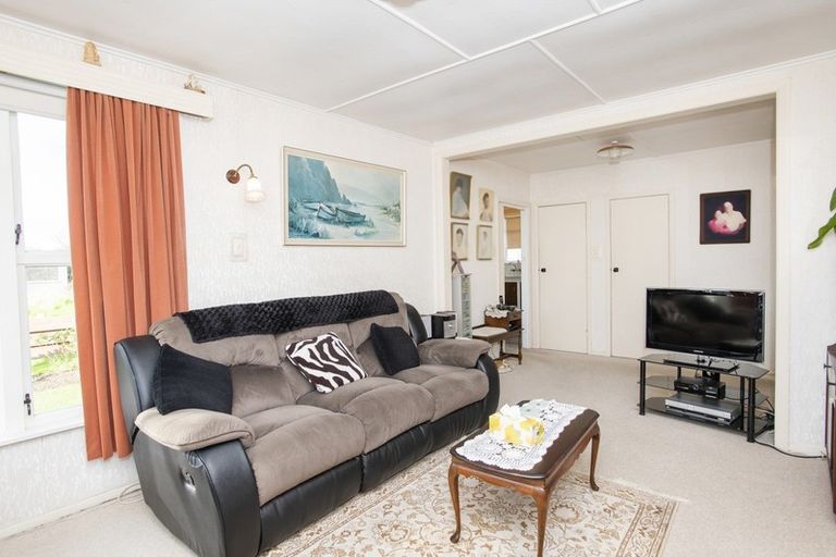 Photo of property in 33 Glasgow Crescent, Kaiti, Gisborne, 4010