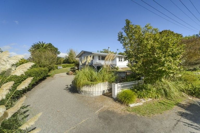Photo of property in 39 Honore Drive, Linton, Palmerston North, 4472