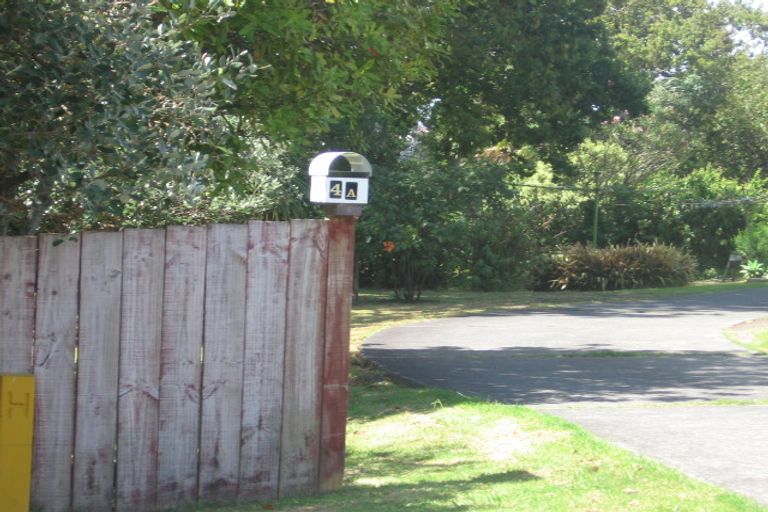 Photo of property in 4 Lanark Street, Milford, Auckland, 0620