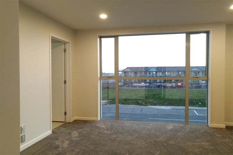 Photo of property in 5 Hollowout Street, Takanini, 2112