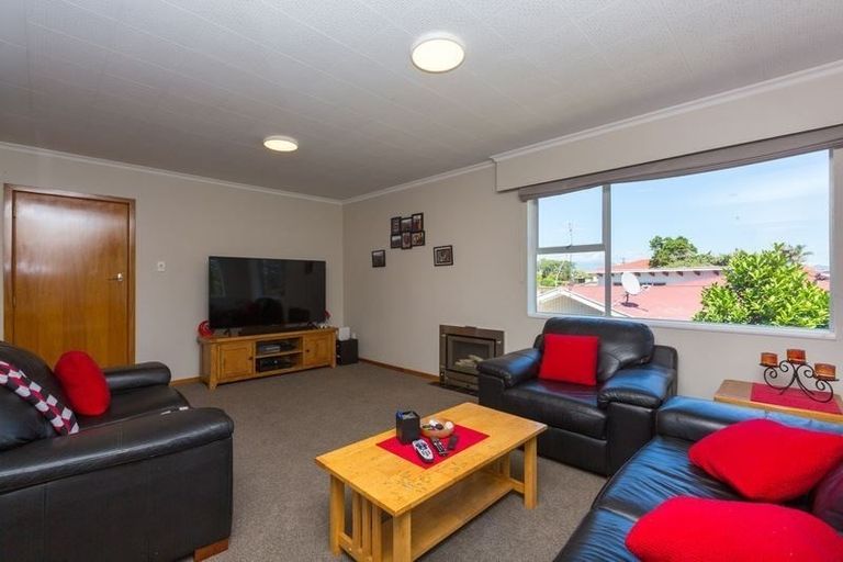 Photo of property in 18 Chesney Street, Bell Block, New Plymouth, 4312