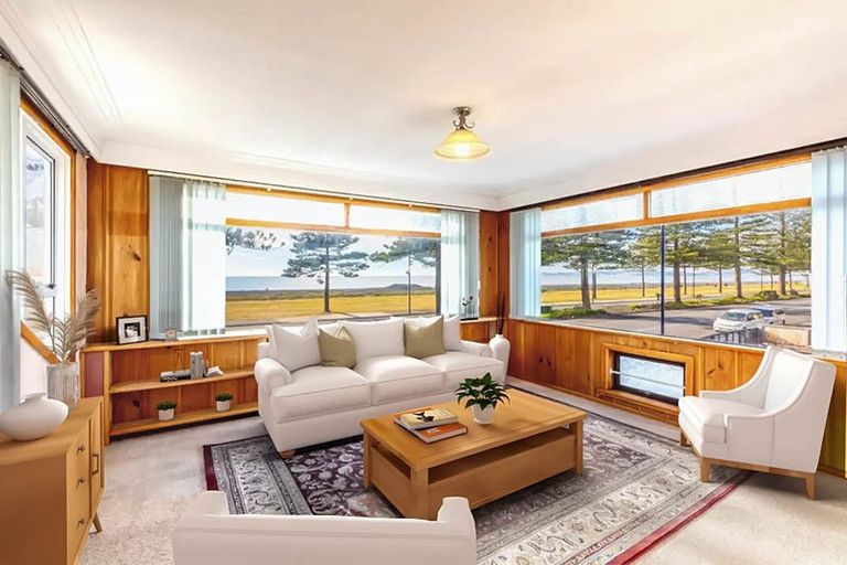 Photo of property in 619 Marine Parade, Napier South, Napier, 4110