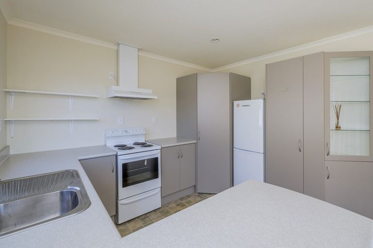 Photo of property in Rangeview Villas, 22/9 Fuller Close, Levin, 5510