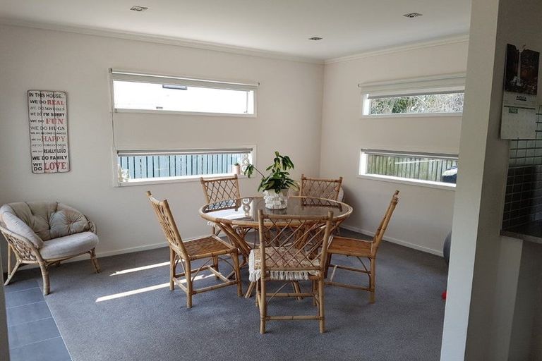 Photo of property in 5 Willowgrange Place, Pukekohe, 2120