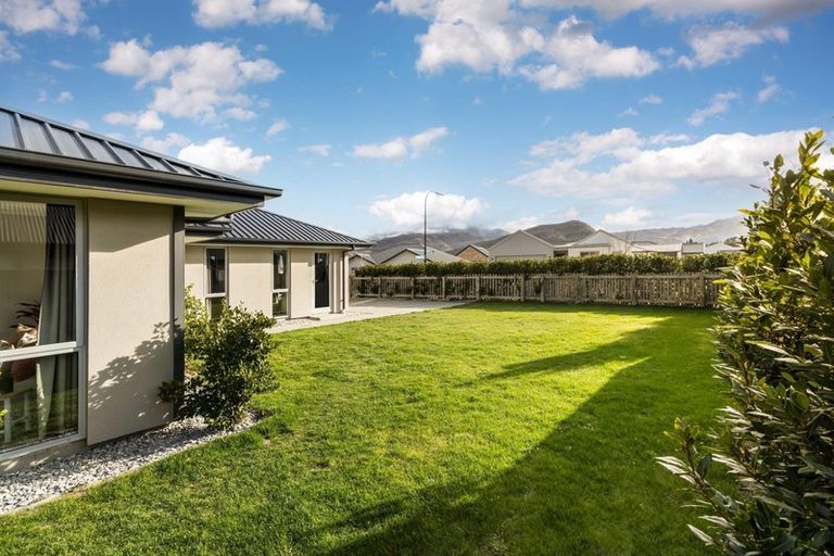 Photo of property in 52 Risinghurst Terrace, Lower Shotover, Queenstown, 9304
