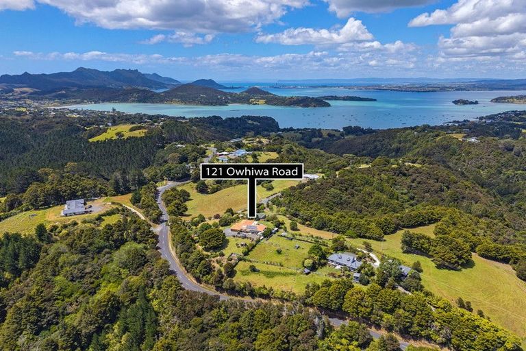 Photo of property in 121 Owhiwa Road, Parua Bay, Onerahi, 0192