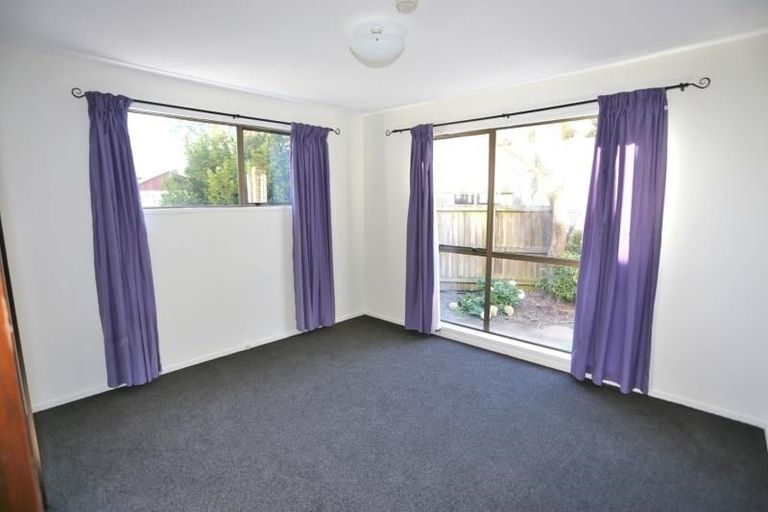 Photo of property in 22 Geraldo Place, Russley, Christchurch, 8042